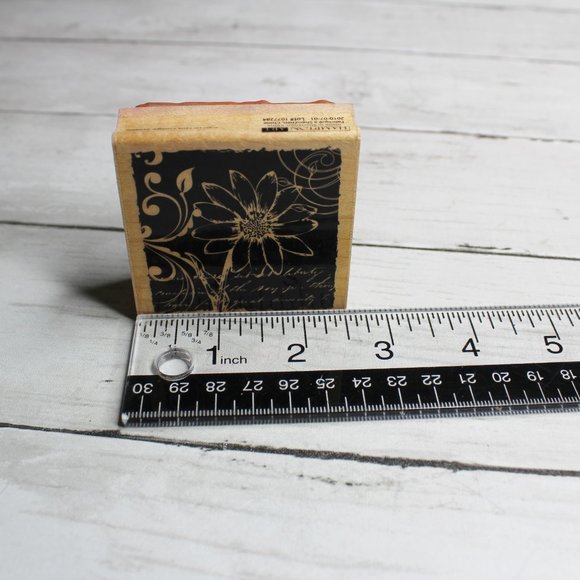 Hampton Art Rubber Stamp Mounted Wooden Block Hot Fudge Studio Flower - Picture 2 of 4